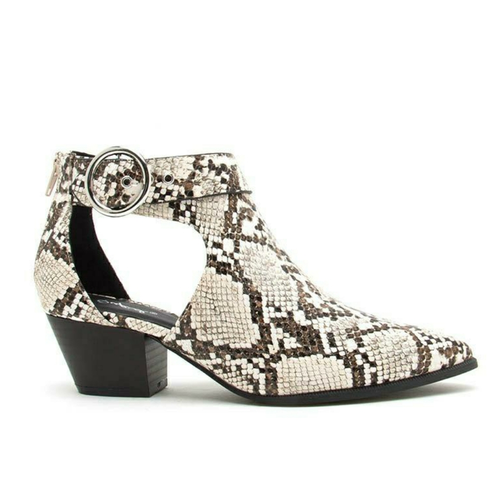 Mystique-54X Ivory Brown Snake Booties